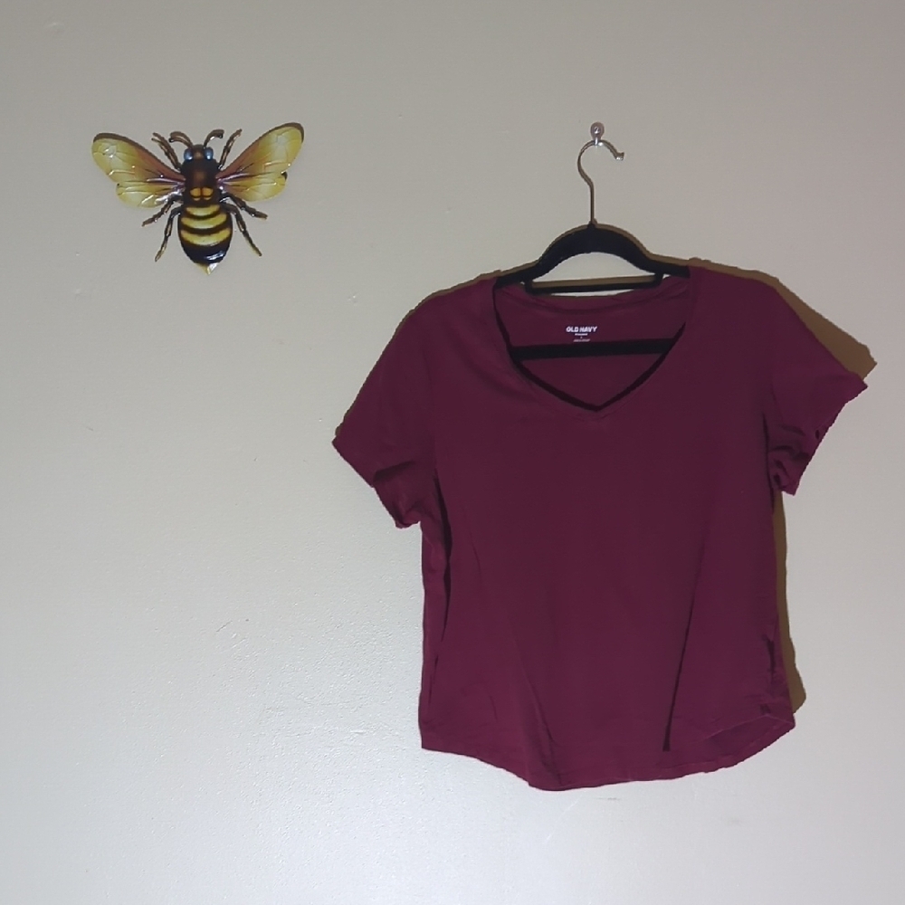 Old Navy Maroon Short Sleeve Tee